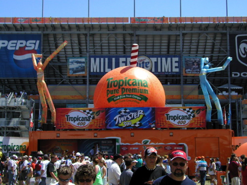Dancing Balloons tropicana stage
